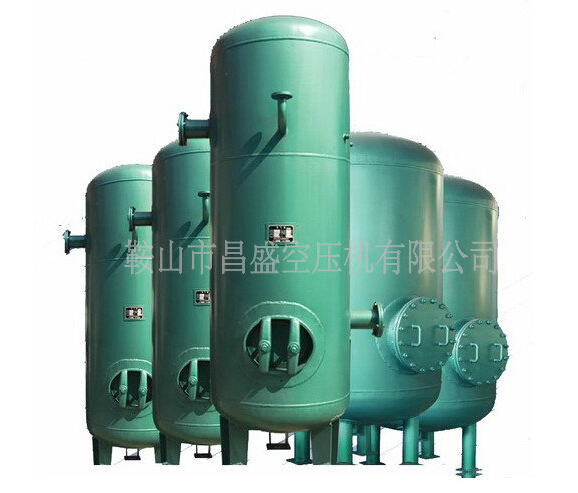 【立式儲氣罐】的設(shè)計與施工。